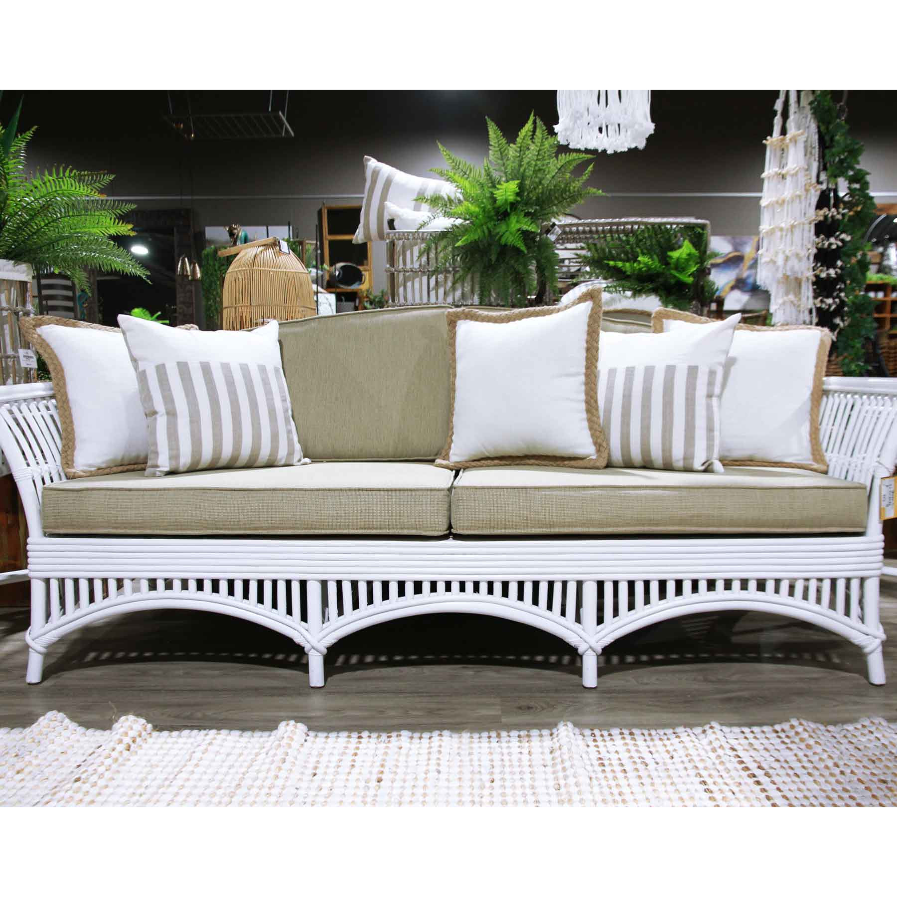 Sofa Mây Vương Miện1 (8) Địa chỉ mua sofa mây tại Hà Nội uy tín