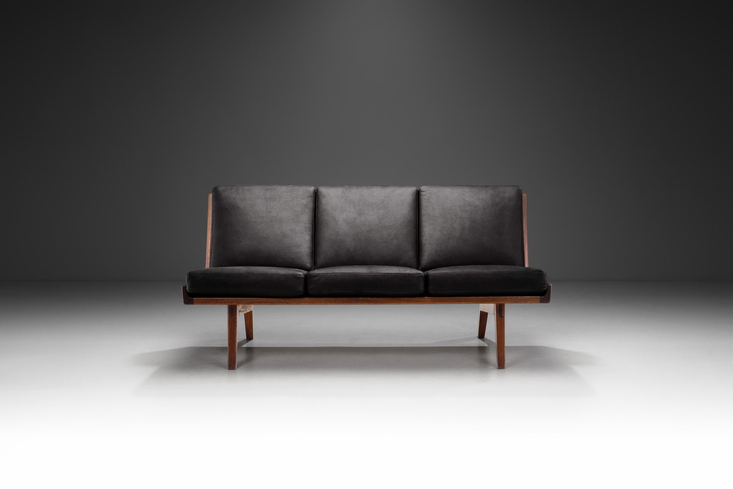 2024-04-261055 SOFA – SF16