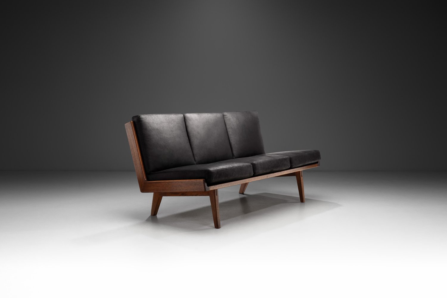 2024-04-261061 SOFA – SF16